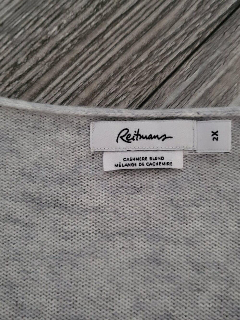 Cashmere Blend Colorblock V-Neck Cardigan Grey Cream 2X - Picture 2 of 8